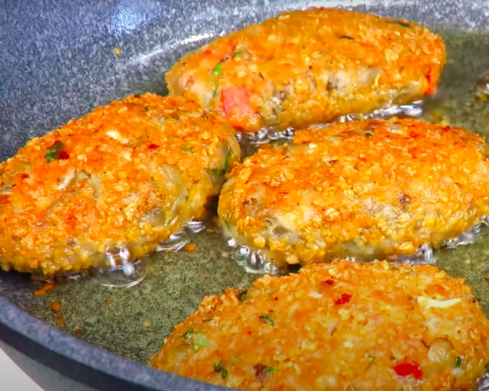 КОТЛЕТЫ ИЗ БАКЛАЖАНОВ даже вкуснее мясных. Сочные и нежные! Блюдо из овощей!