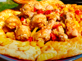Курица, запеченная с гречкой