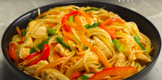 Гречневая лапша с говядиной и овощами